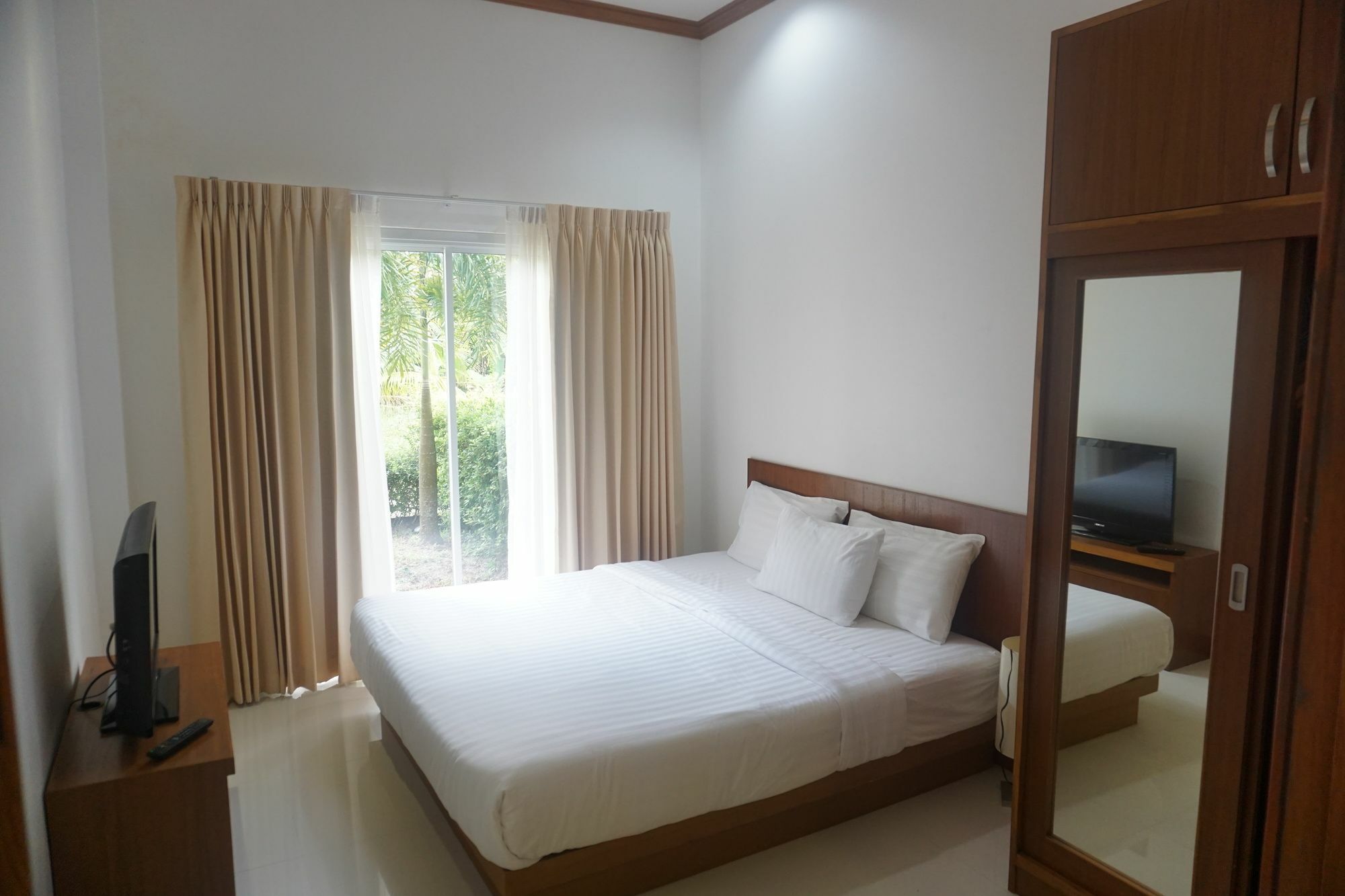 Janthawong Bangtao House Guest house